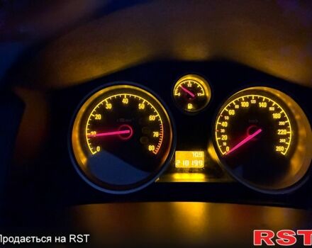 Черный Опель Астра, объемом двигателя 1.6 л и пробегом 218 тыс. км за 5500 $, фото 5 на Automoto.ua