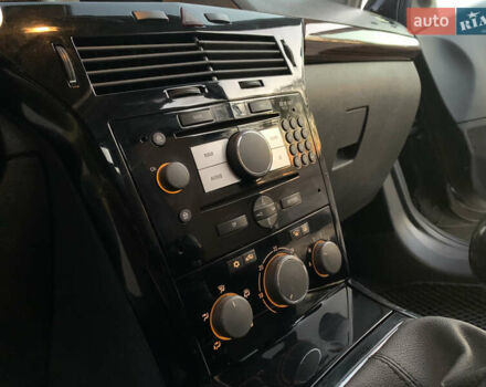 Черный Опель Астра, объемом двигателя 1.91 л и пробегом 286 тыс. км за 5550 $, фото 71 на Automoto.ua