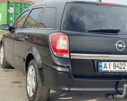 Черный Опель Астра, объемом двигателя 1.6 л и пробегом 239 тыс. км за 5350 $, фото 6 на Automoto.ua