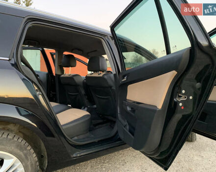 Черный Опель Астра, объемом двигателя 1.91 л и пробегом 286 тыс. км за 5550 $, фото 54 на Automoto.ua