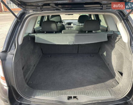 Черный Опель Астра, объемом двигателя 1.6 л и пробегом 239 тыс. км за 5350 $, фото 12 на Automoto.ua