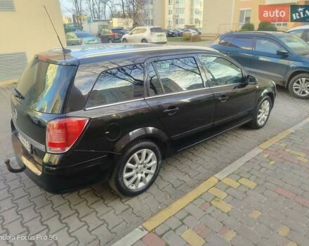 Черный Опель Астра, объемом двигателя 1.6 л и пробегом 281 тыс. км за 5150 $, фото 3 на Automoto.ua
