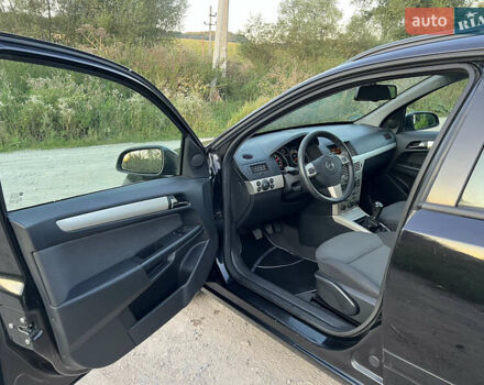 Чорний Опель Астра, об'ємом двигуна 1.6 л та пробігом 241 тис. км за 5400 $, фото 21 на Automoto.ua