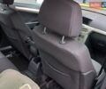 Черный Опель Астра, объемом двигателя 1.6 л и пробегом 257 тыс. км за 4500 $, фото 4 на Automoto.ua