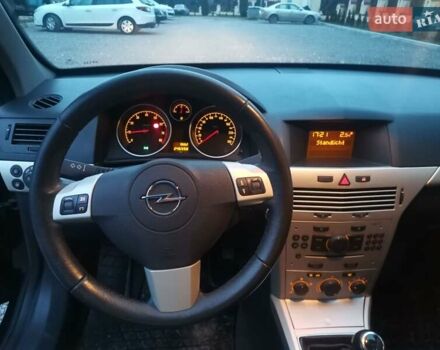 Чорний Опель Астра, об'ємом двигуна 1.6 л та пробігом 245 тис. км за 4950 $, фото 7 на Automoto.ua