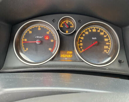 Чорний Опель Астра, об'ємом двигуна 1.25 л та пробігом 202 тис. км за 4500 $, фото 18 на Automoto.ua