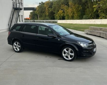 Черный Опель Астра, объемом двигателя 1.9 л и пробегом 270 тыс. км за 5200 $, фото 5 на Automoto.ua