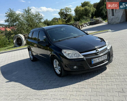 Черный Опель Астра, объемом двигателя 1.7 л и пробегом 320 тыс. км за 4600 $, фото 1 на Automoto.ua