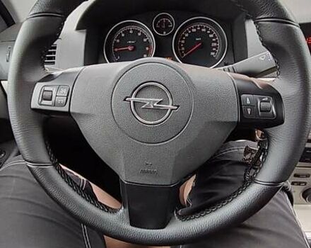 Чорний Опель Астра, об'ємом двигуна 1.6 л та пробігом 256 тис. км за 5200 $, фото 1 на Automoto.ua