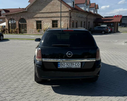 Черный Опель Астра, объемом двигателя 1.7 л и пробегом 320 тыс. км за 4600 $, фото 5 на Automoto.ua