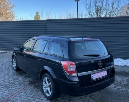 Черный Опель Астра, объемом двигателя 1.6 л и пробегом 228 тыс. км за 4400 $, фото 3 на Automoto.ua