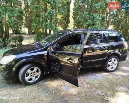 Черный Опель Астра, объемом двигателя 1.6 л и пробегом 228 тыс. км за 5800 $, фото 8 на Automoto.ua
