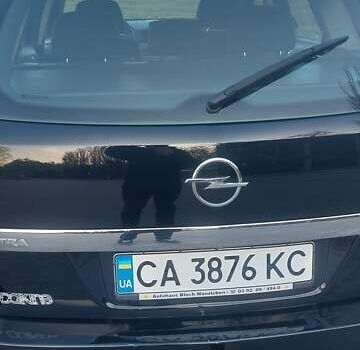 Черный Опель Астра, объемом двигателя 1.6 л и пробегом 231 тыс. км за 5800 $, фото 6 на Automoto.ua