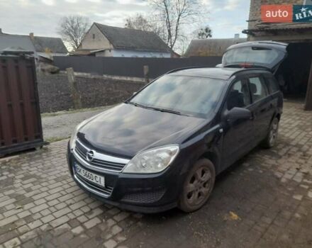 Черный Опель Астра, объемом двигателя 1.7 л и пробегом 237 тыс. км за 5100 $, фото 8 на Automoto.ua