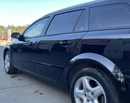 Черный Опель Астра, объемом двигателя 1.8 л и пробегом 226 тыс. км за 5390 $, фото 6 на Automoto.ua