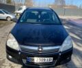Чорний Опель Астра, об'ємом двигуна 1.6 л та пробігом 217 тис. км за 4301 $, фото 1 на Automoto.ua