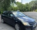 Черный Опель Астра, объемом двигателя 1.7 л и пробегом 300 тыс. км за 2500 $, фото 1 на Automoto.ua