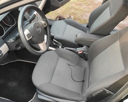 Чорний Опель Астра, об'ємом двигуна 1.8 л та пробігом 202 тис. км за 5500 $, фото 2 на Automoto.ua