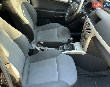 Чорний Опель Астра, об'ємом двигуна 1.3 л та пробігом 297 тис. км за 3999 $, фото 20 на Automoto.ua