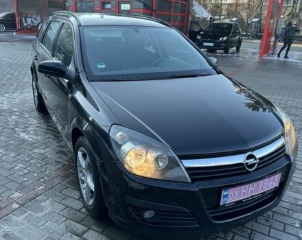 Черный Опель Астра, объемом двигателя 1.6 л и пробегом 228 тыс. км за 4400 $, фото 1 на Automoto.ua