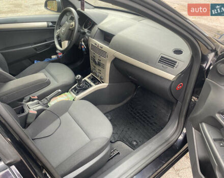 Опель Астра 2007 в Тернополе на Automoto.ua Черный Опель Астра, объемом двигателя 1.6 л и пробегом 245 тыс. км за 5500 $, фото 8 на Automoto.ua