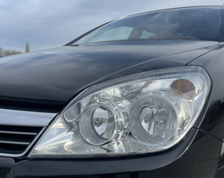 Черный Опель Астра, объемом двигателя 1.6 л и пробегом 239 тыс. км за 5350 $, фото 13 на Automoto.ua