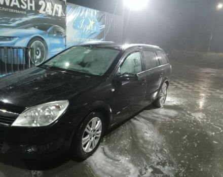 Черный Опель Астра, объемом двигателя 1.7 л и пробегом 199 тыс. км за 3700 $, фото 5 на Automoto.ua