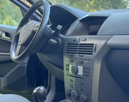 Черный Опель Астра, объемом двигателя 1.6 л и пробегом 228 тыс. км за 4450 $, фото 4 на Automoto.ua