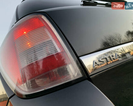 Черный Опель Астра, объемом двигателя 1.91 л и пробегом 286 тыс. км за 5550 $, фото 32 на Automoto.ua
