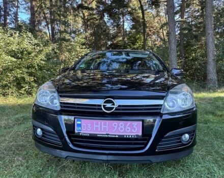 Черный Опель Астра, объемом двигателя 1.6 л и пробегом 228 тыс. км за 4450 $, фото 1 на Automoto.ua