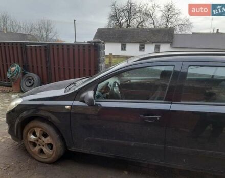 Черный Опель Астра, объемом двигателя 1.7 л и пробегом 237 тыс. км за 5100 $, фото 10 на Automoto.ua