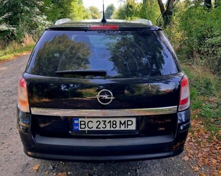 Черный Опель Астра, объемом двигателя 1.7 л и пробегом 349 тыс. км за 6200 $, фото 3 на Automoto.ua