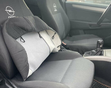 Черный Опель Астра, объемом двигателя 1.6 л и пробегом 239 тыс. км за 5350 $, фото 18 на Automoto.ua