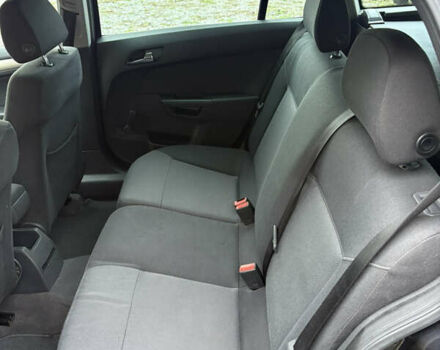 Черный Опель Астра, объемом двигателя 1.6 л и пробегом 208 тыс. км за 5600 $, фото 24 на Automoto.ua