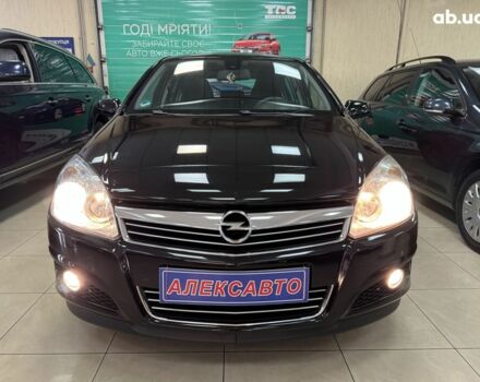 Черный Опель Астра, объемом двигателя 0 л и пробегом 219 тыс. км за 5900 $, фото 3 на Automoto.ua