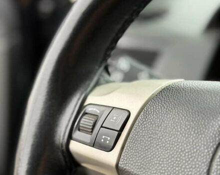 Черный Опель Астра, объемом двигателя 1.7 л и пробегом 230 тыс. км за 4800 $, фото 16 на Automoto.ua