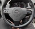 Черный Опель Астра, объемом двигателя 1.6 л и пробегом 256 тыс. км за 5100 $, фото 1 на Automoto.ua
