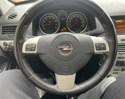 Черный Опель Астра, объемом двигателя 1.6 л и пробегом 239 тыс. км за 5350 $, фото 16 на Automoto.ua