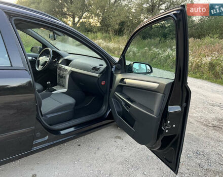 Чорний Опель Астра, об'ємом двигуна 1.6 л та пробігом 241 тис. км за 5400 $, фото 32 на Automoto.ua