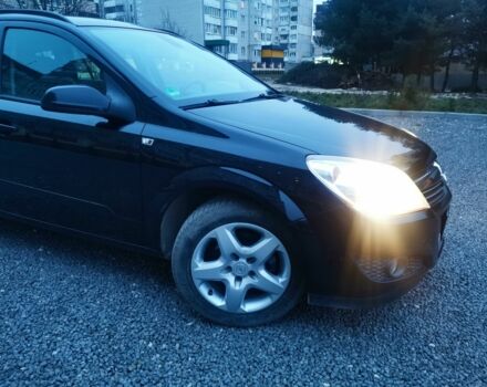 Чорний Опель Астра, об'ємом двигуна 1.6 л та пробігом 245 тис. км за 4950 $, фото 6 на Automoto.ua