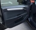 Черный Опель Астра, объемом двигателя 1.6 л и пробегом 328 тыс. км за 4200 $, фото 9 на Automoto.ua
