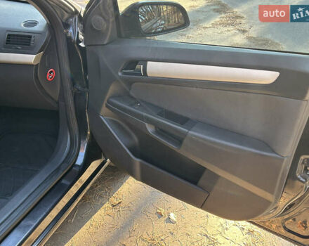 Чорний Опель Астра, об'ємом двигуна 1.3 л та пробігом 297 тис. км за 3999 $, фото 21 на Automoto.ua