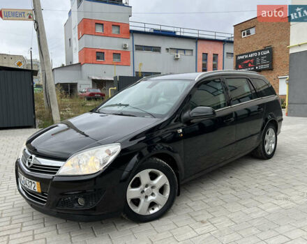 Черный Опель Астра, объемом двигателя 1.6 л и пробегом 250 тыс. км за 4399 $, фото 2 на Automoto.ua