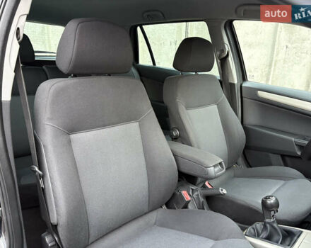 Черный Опель Астра, объемом двигателя 1.6 л и пробегом 208 тыс. км за 5600 $, фото 41 на Automoto.ua