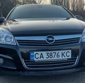 Черный Опель Астра, объемом двигателя 1.6 л и пробегом 231 тыс. км за 5800 $, фото 1 на Automoto.ua