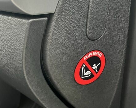 Черный Опель Астра, объемом двигателя 1.9 л и пробегом 270 тыс. км за 5200 $, фото 16 на Automoto.ua