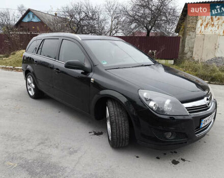 Черный Опель Астра, объемом двигателя 1.6 л и пробегом 189 тыс. км за 4999 $, фото 4 на Automoto.ua