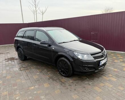 Черный Опель Астра, объемом двигателя 1.7 л и пробегом 240 тыс. км за 2800 $, фото 2 на Automoto.ua