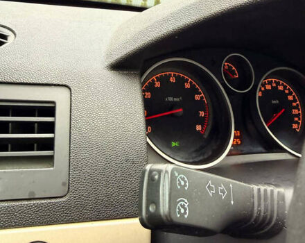 Чорний Опель Астра, об'ємом двигуна 1.8 л та пробігом 320 тис. км за 5400 $, фото 31 на Automoto.ua