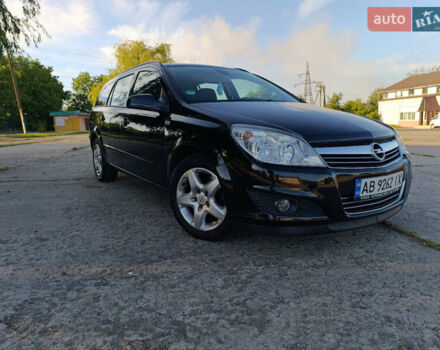 Опель Астра 2008 в Тростянце на Automoto.ua Черный Опель Астра, объемом двигателя 1.69 л и пробегом 292 тыс. км за 6200 $, фото 1 на Automoto.ua